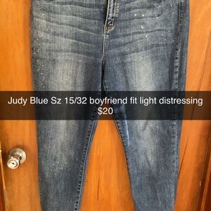 Judy Blue Distressed Denim Boyfriend Jeans